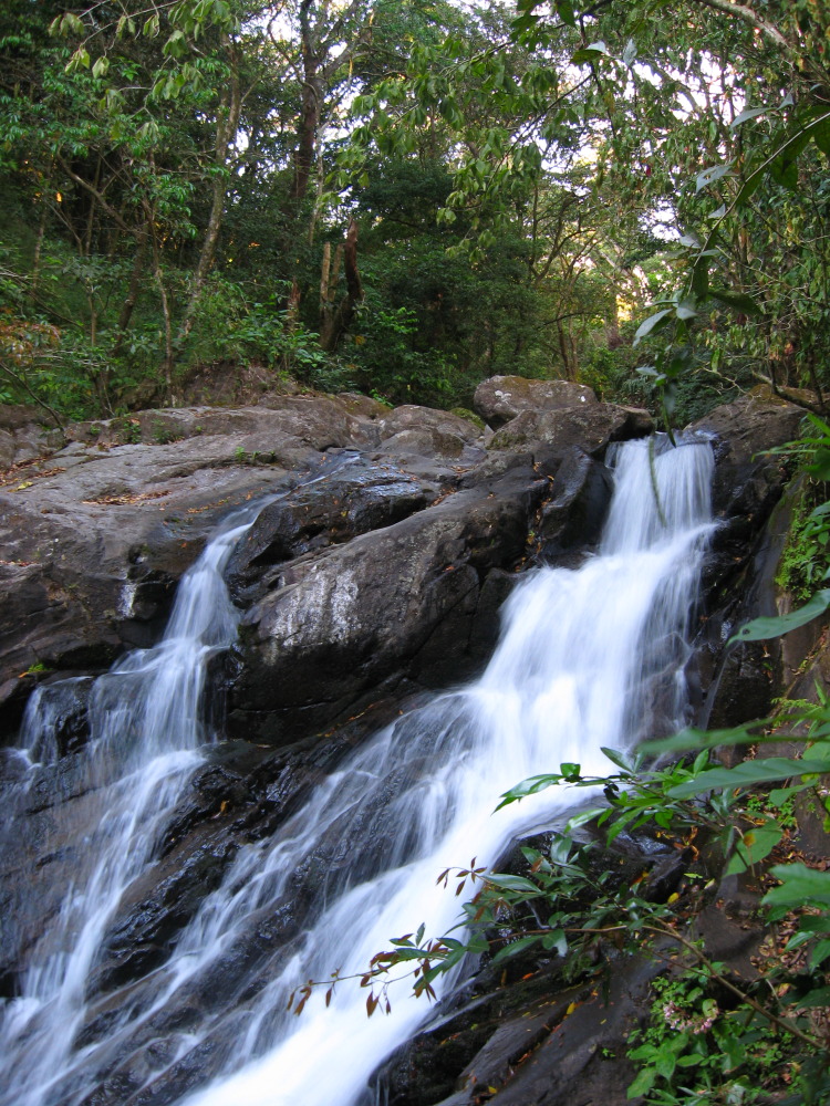 Lokation: Costa Rica | Guanacaste | Tanques | Kategorien: Wasserfall, Datum: 10.02.2010