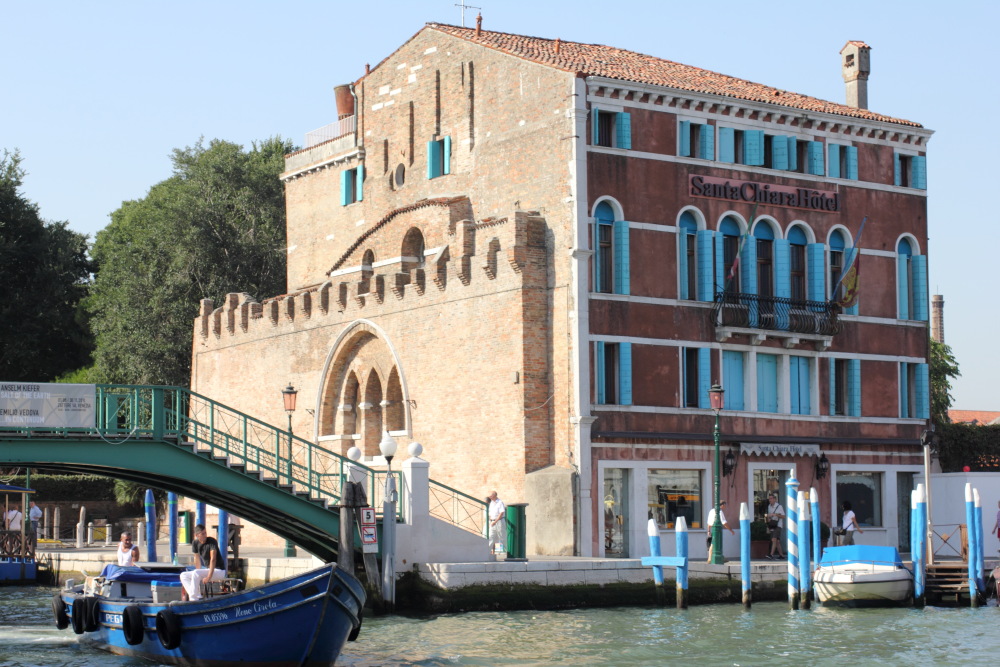 Lokation: Italien | Veneto | Venezia | Sestière di Santa Croce Kategorien: Gebäude, Datum: 23.08.2011