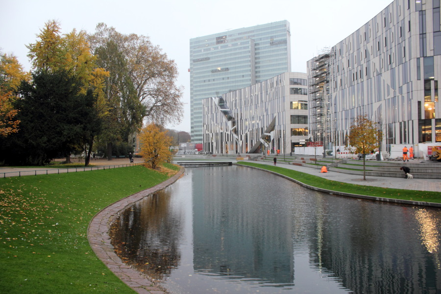 Lokation: Deutschland | Nordrhein-Westfalen | Düsseldorf | Stadtbezirk 01 Kategorien: Architektur, Datum: 19.11.2013