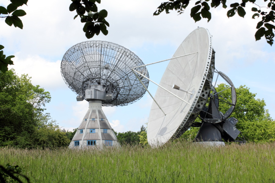Radioteleskop, Lokation: Deutschland | Nordrhein-Westfalen | Bad Münstereifel | Eschweiler Kategorien: Datum: 31.05.2014
