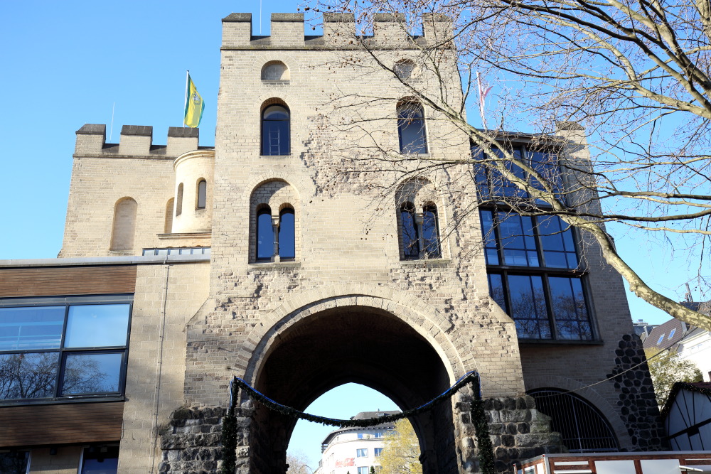 Lokation: Deutschland | Nordrhein-Westfalen | Köln | Neumarkt Kategorien: Burg, Datum: 08.12.2015