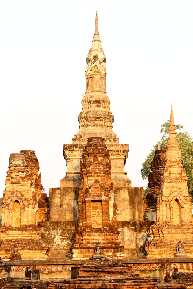 Lokation: Thailand | Sukhothai | Ban Dan Lan Hoi | Ban Mueang Kao Kategorien: Tempel, Datum: 14.02.2016