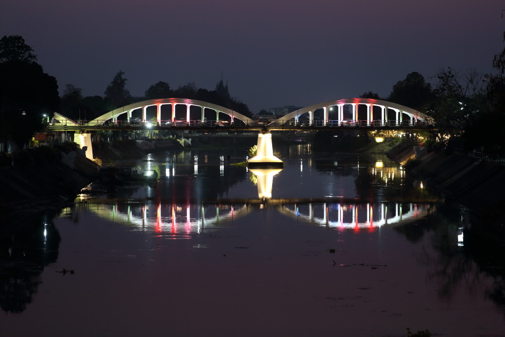 Lokation: Thailand | Lampang | Muang Lampang | Lampang Kategorien: Brücke, Datum: 19.02.2016