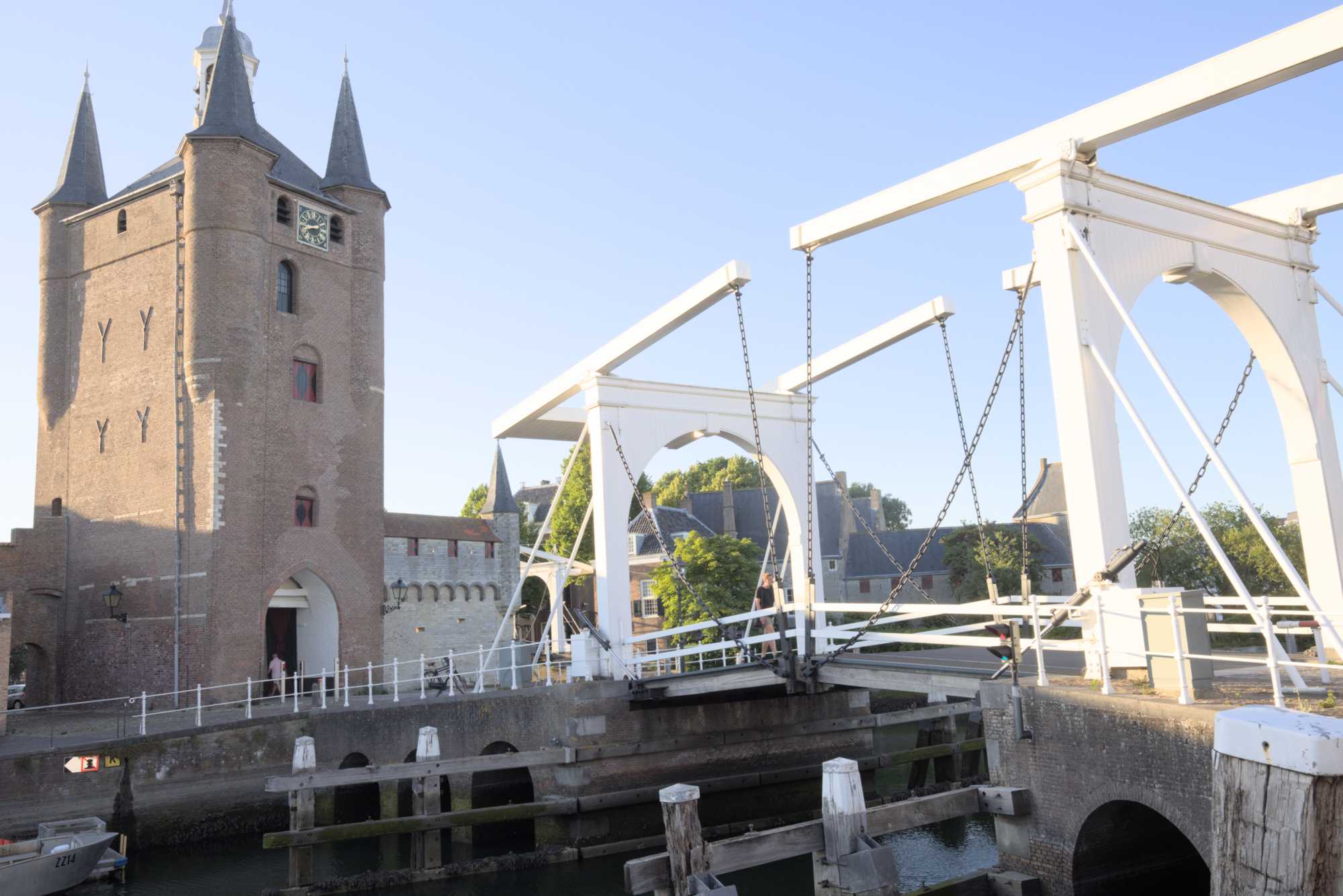 Lokation: Niederlande | Zeeland | Schouwen-Duiveland | Zierikzee Kategorien: Brücke, Datum: 22.06.2022