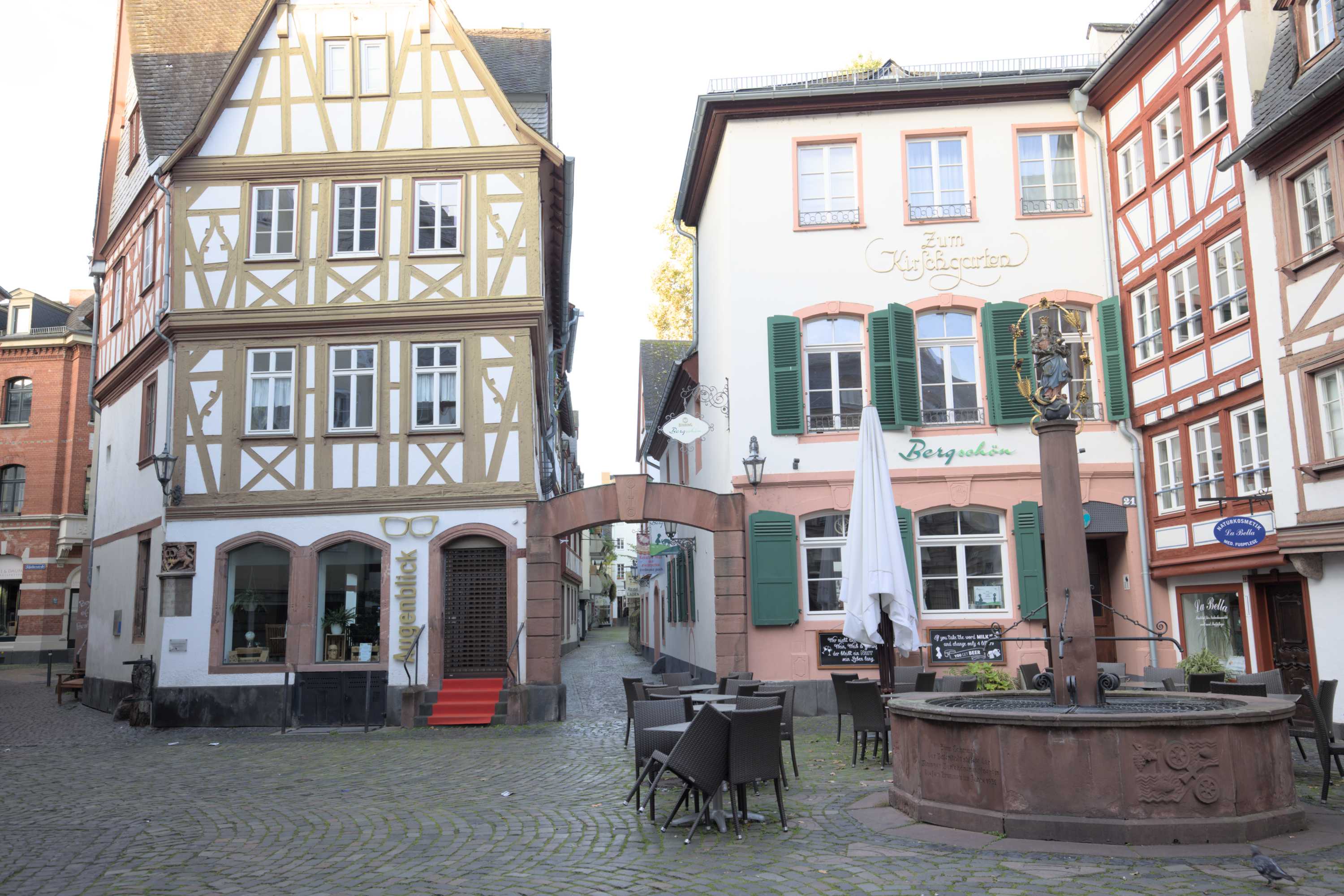 Lokation: Deutschland | Rheinland-Pfalz | Mainz | Altstadt Kategorien: Stadt, Platz, Datum: 08.10.2022