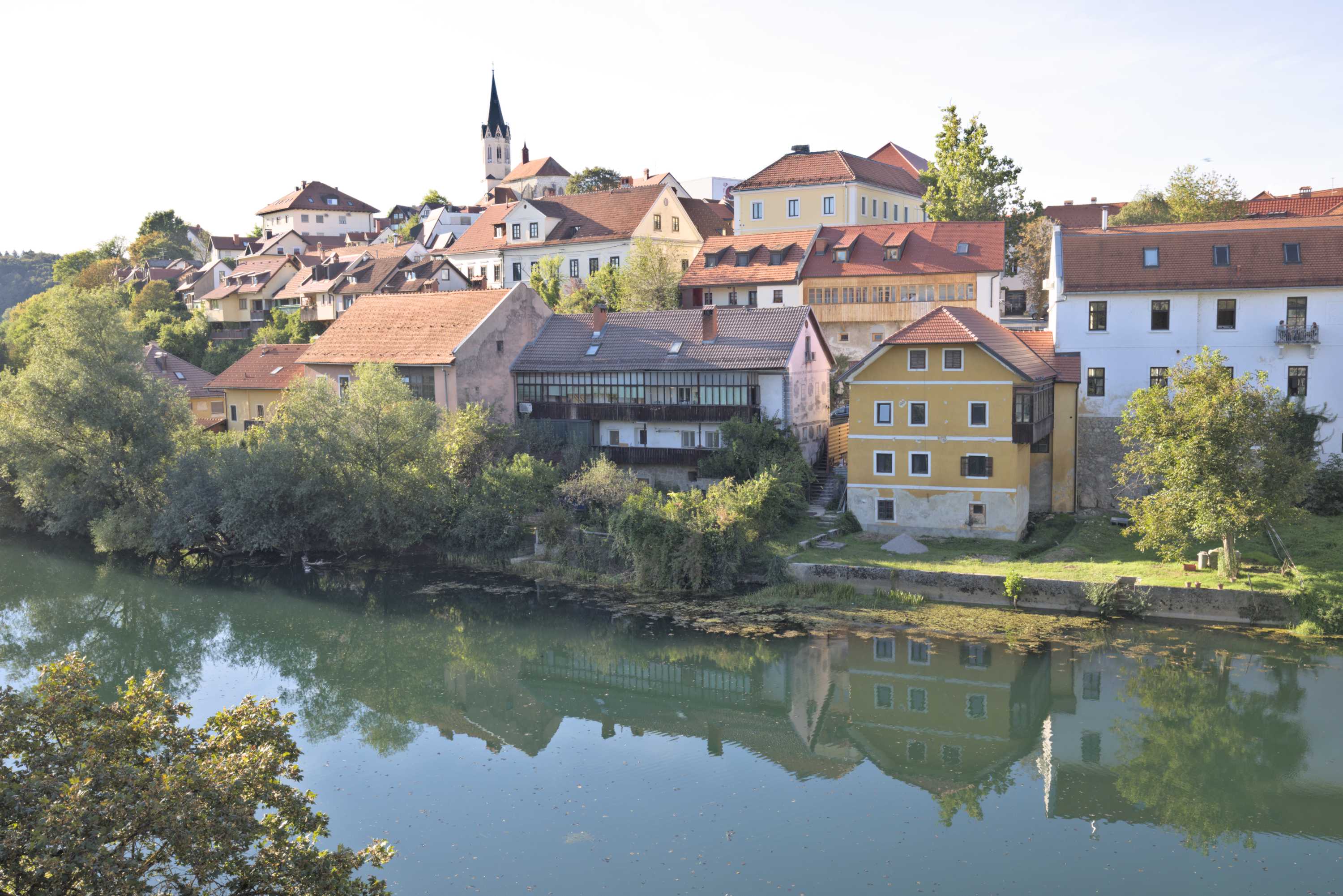 Lokation: Slowenien | Ostslowenien | Südostslowenien | Novo mesto Kategorien: Stadt, Fluss, Datum: 12.09.2022
