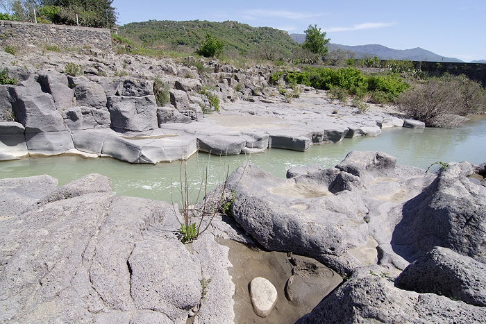 Lokation: Sizilien, Ätna Kategorien: Geologie, Fluss, Datum: 15.04.2006