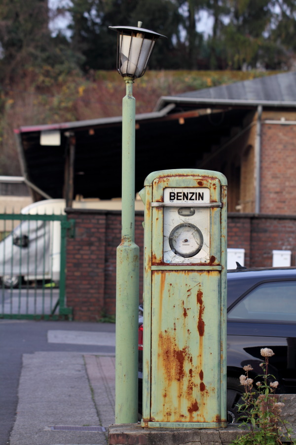 Lokation: Deutschland | Nordrhein-Westfalen | Bergisch Gladbach | Gronauerwald Kategorien: Gewerbe, Datum: 01.12.2012