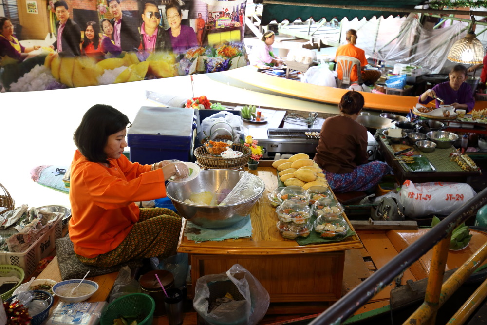 Lokation: Thailand | Phranakhon Si Ayutthaya | Pharnakhon Si Ayutthaya | Ban Wat Lot Chong Kategorien: Leute, Datum: 06.02.2016