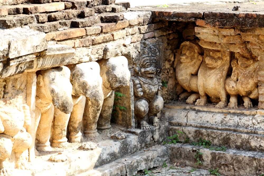 Lokation: Thailand | Sukhothai | Ban Dan Lan Hoi | Ban Mueang Kao Kategorien: Relief, Datum: 14.02.2016