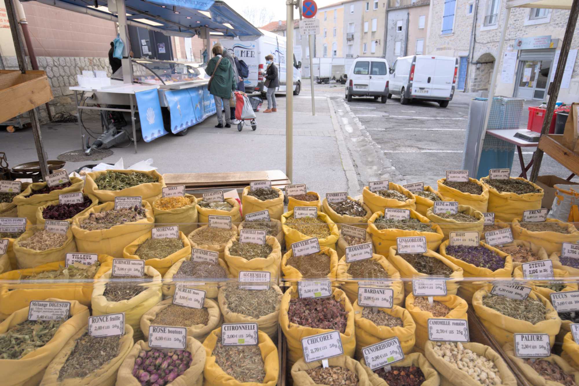 Lokation: Frankreich | Hérault | Lodève | Ganges Kategorien: Markt, Datum: 25.02.2022