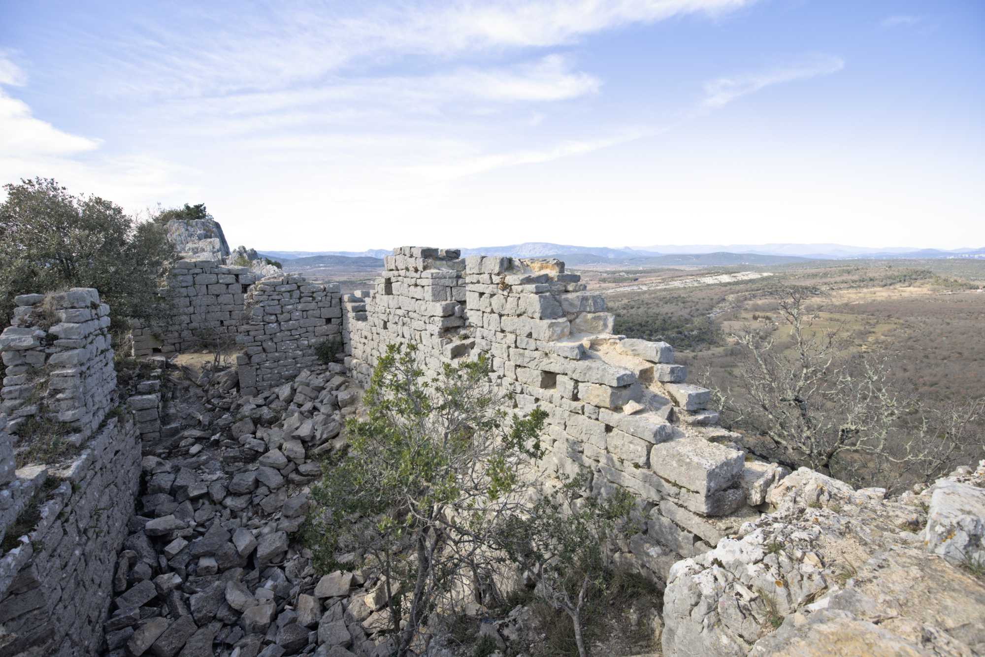 Lokation: Frankreich | Hérault | Lodève | Valflaunès Kategorien: Ruinen, Datum: 25.02.2022