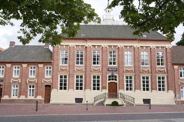 Lokation: Ostfriesland, Norden Kategorien: Architektur, Datum: 15.07.2005