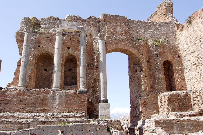 Lokation: Sizilien, Taormina Kategorien: Denkmal, Datum: 19.04.2006