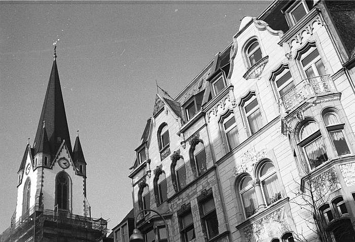 Lokation: Köln Kategorien: Stadt, Schwarzweiß, Datum: 01.02.1995