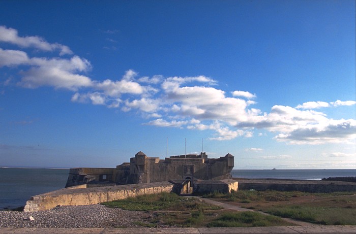 Lokation: Portugal, Lissabon Kategorien: Wolken, Datum: 06.04.1994