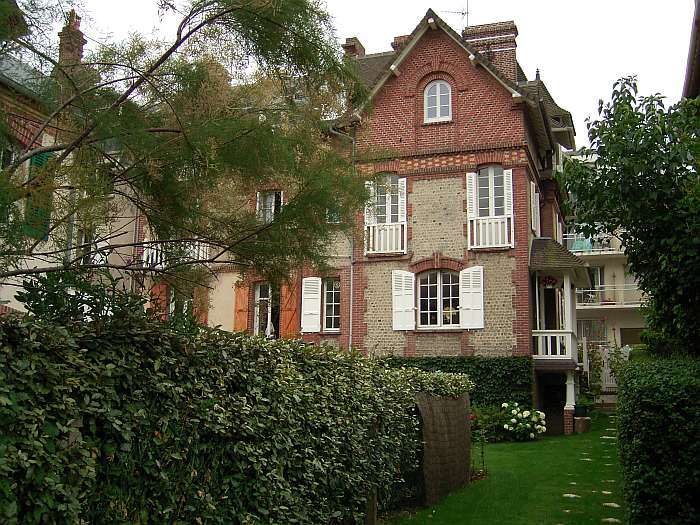 Lokation: Normandie Kategorien: Architektur, Datum: 09.08.2004