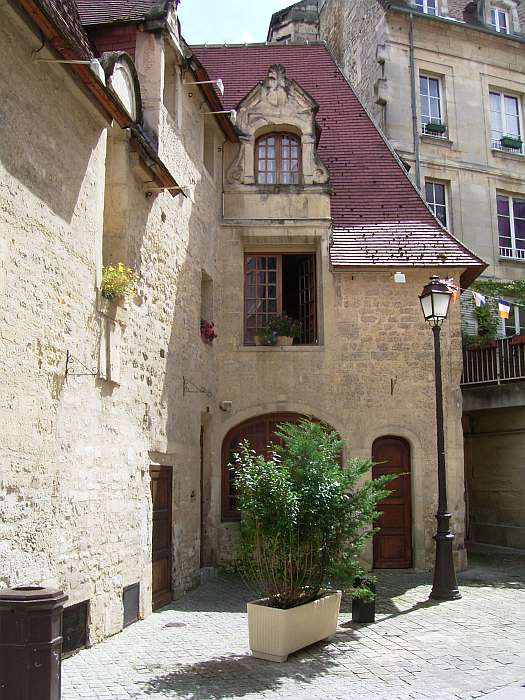 Lokation: Normandie Kategorien: Stadt, Datum: 12.08.2004